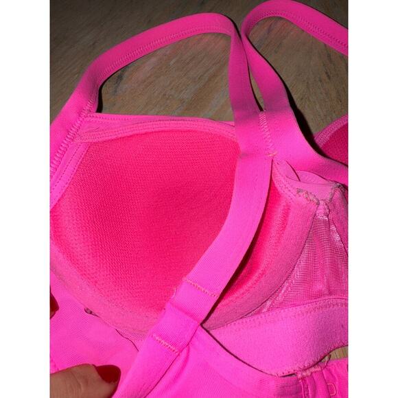 VSX Victoria’s Secret hot pink sports bra size 32C - Picture 7 of 7